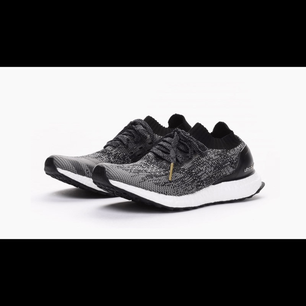 NEW Adidas Ultraboost Uncaged Black & Gold